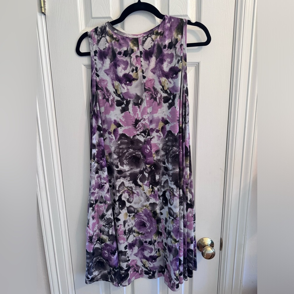 Dress with pockets - Picture 3 of 3